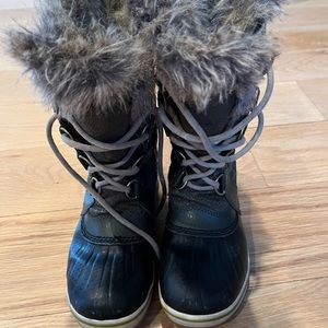 Sorels kids boots size 2